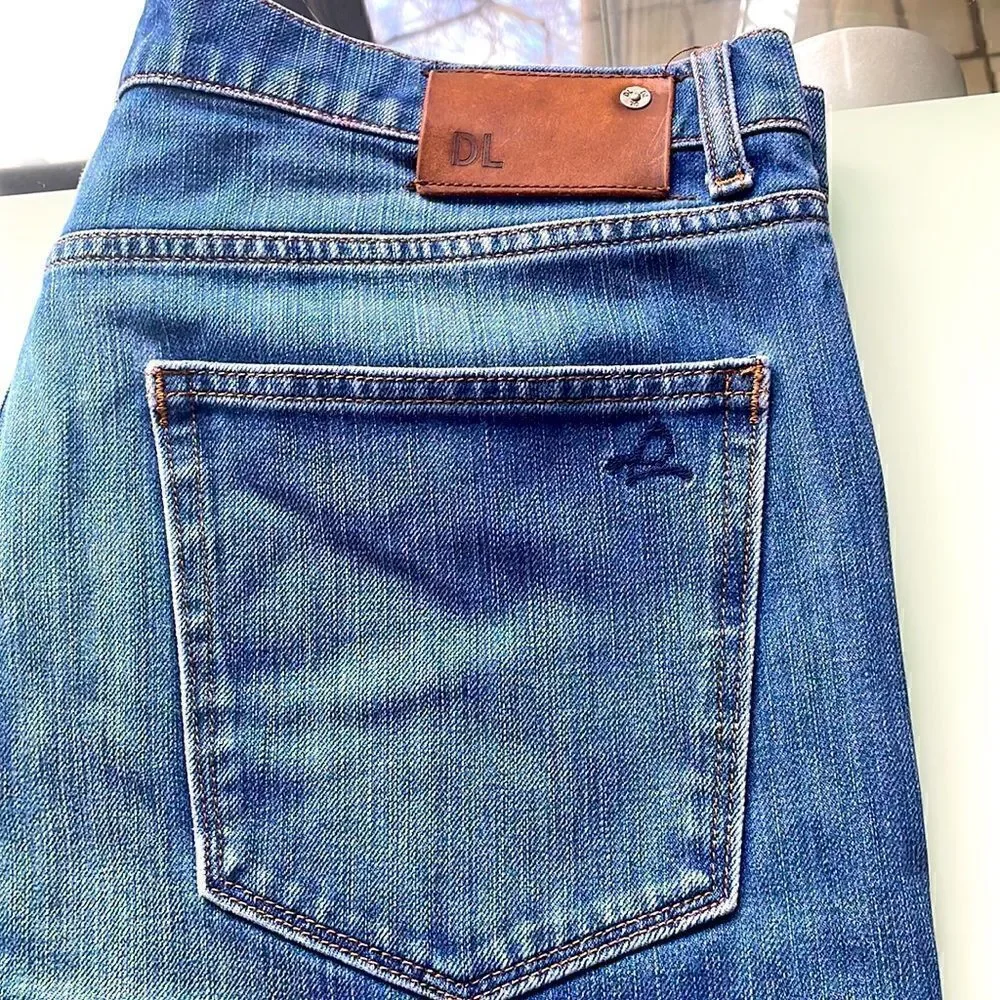 DL1961 jeans 36 made from American cotton straight blue